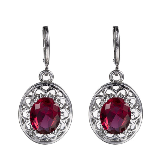 Sacred Bloom – Egg Crystal Earrings & Hollow Petal Pendant Necklace