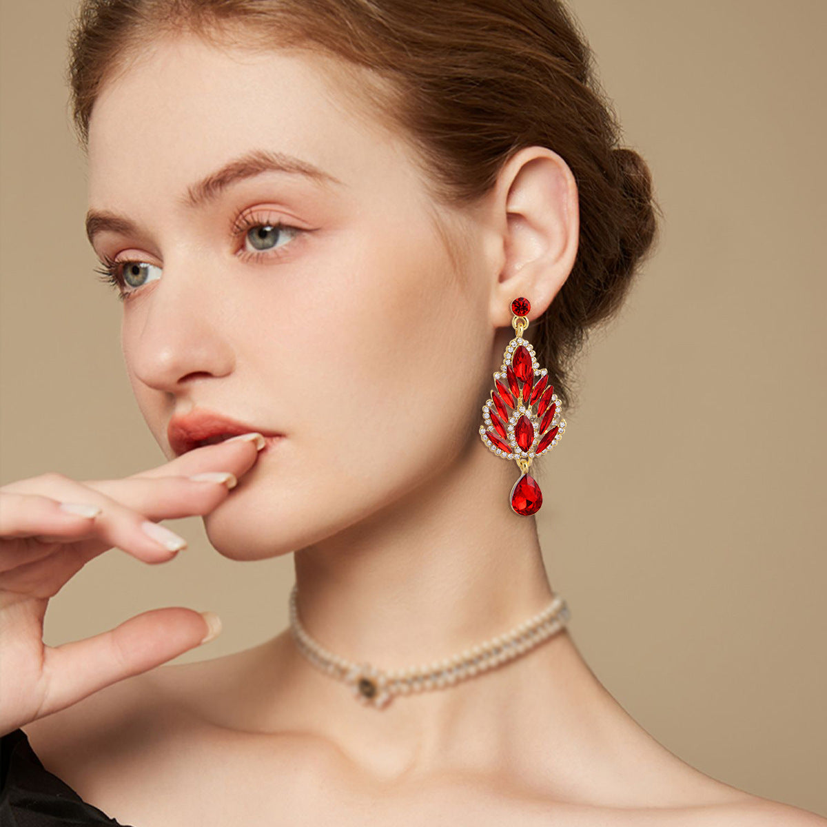 Celestial Glam – Crystal Rhinestone Drop Earrings