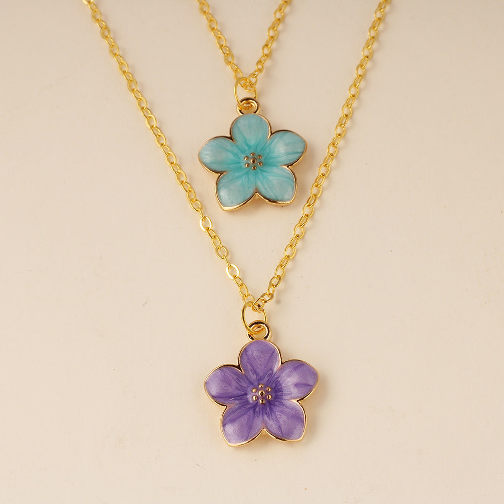 Five-Leaf Clover Necklace – Minimalist Summer Jewelry of Luck & Grace